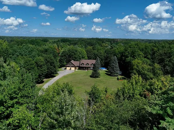 31 Church St S, Brasher Falls, NY 13613