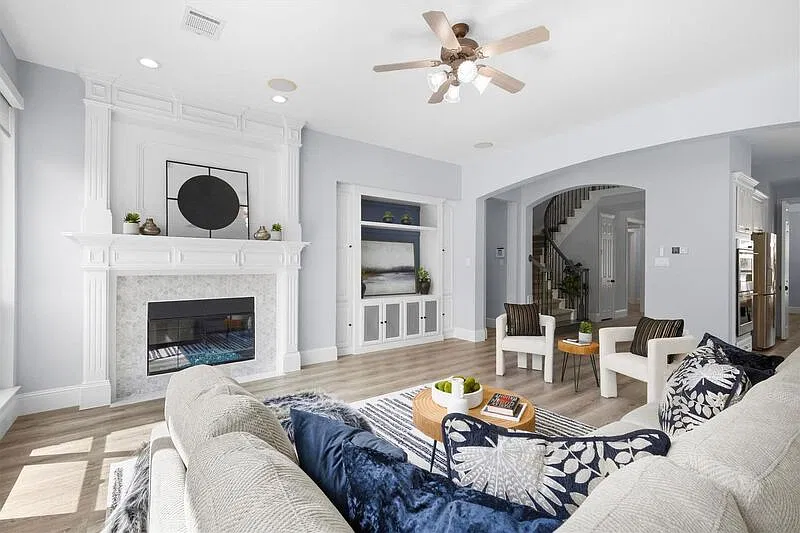 4 bed, 3.5 bath, 3718 sqft, $3,800 — Photo 4