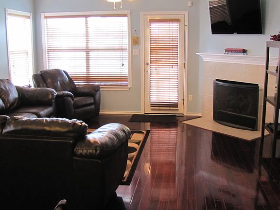 4th image of 229 Dark Horse Ln