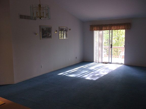 4th image of 41642 Haggerty Woods Ct #20