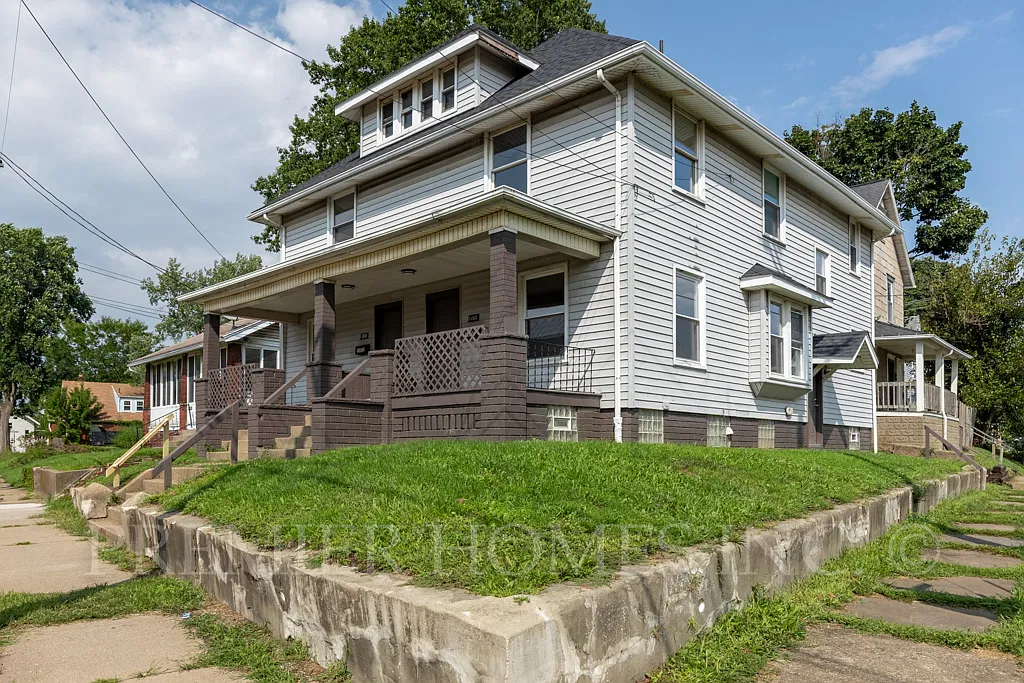 3 bed, $1,395 — Photo 2