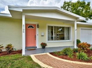 8726 Bay St NE, Saint Petersburg, FL 33702