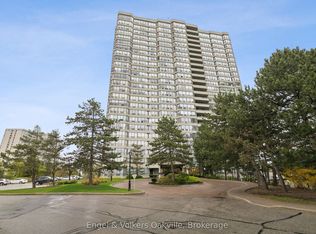 22 Hanover Rd UNIT 201, Brampton, ON L6S5K7