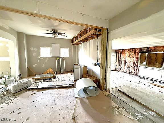 4th image of 411 S Collett St