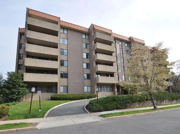 1 Euclid Ave APT 2E, Summit, NJ 07901