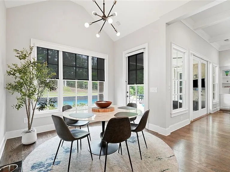 1012 Summit View Ln — Photo 7