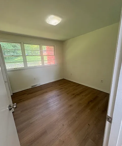 2406 Browns Mill Rd — Photo 20