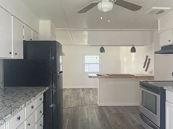 5th image of 900 9th Ave E Lot 40
