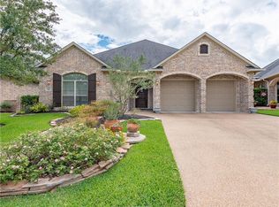 3803 Park Village Ct, Bryan, TX 77802