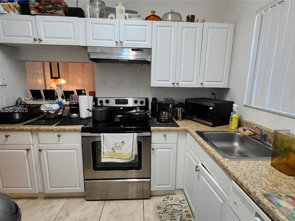 601 Cypress Lake Blvd #K14, Deerfield Beach, FL 33441