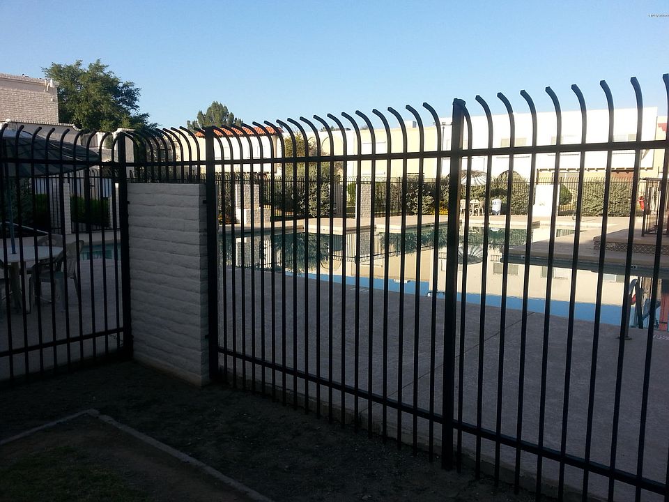 2nd image of 2025 W HAZELWOOD Street