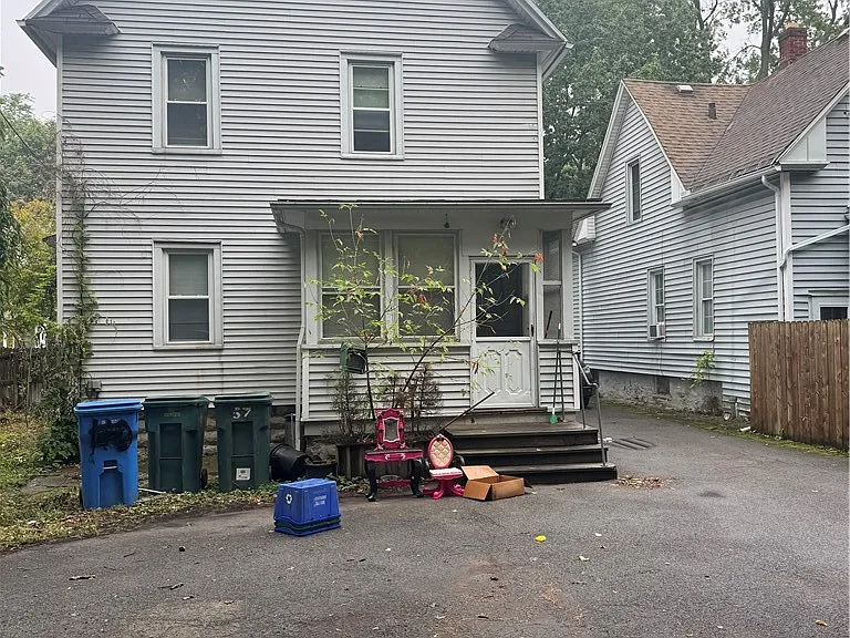 57 Ellison St — Photo 2