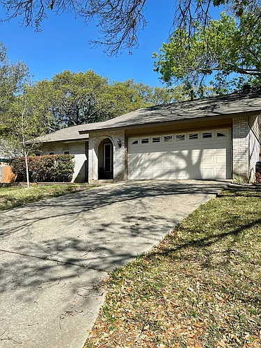 9247 Ridge Grove St Photo 1
