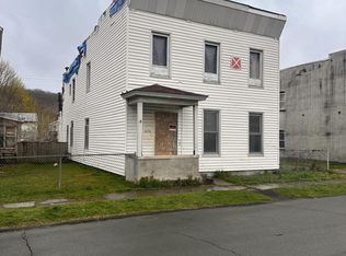 676 4th Ave, Troy, NY 12182