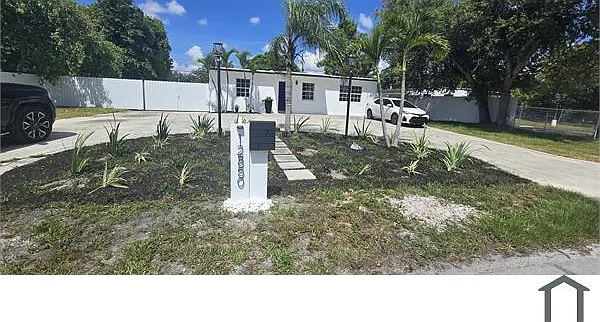 12850 W Golf Dr