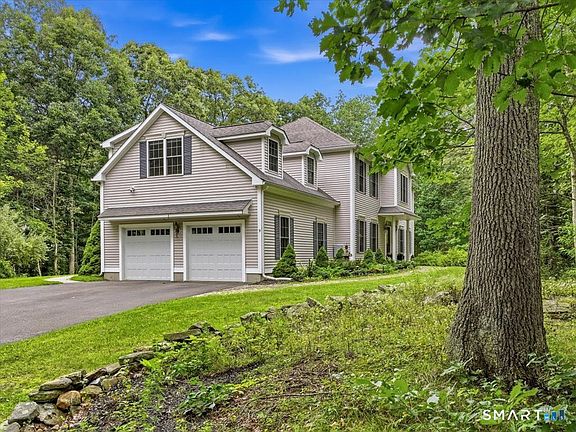 2nd image of 9 Inwood Drive
