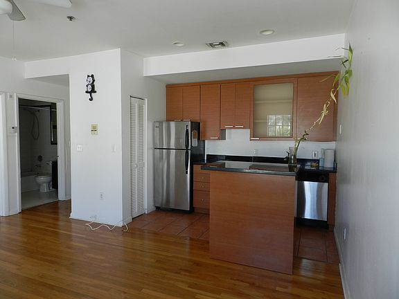 2nd image of 1244 Pennsylvania Ave APT 304