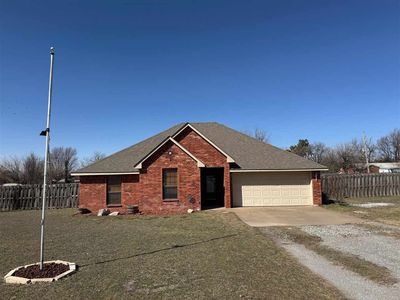 609 Shady Oak, Fletcher, OK, 73541