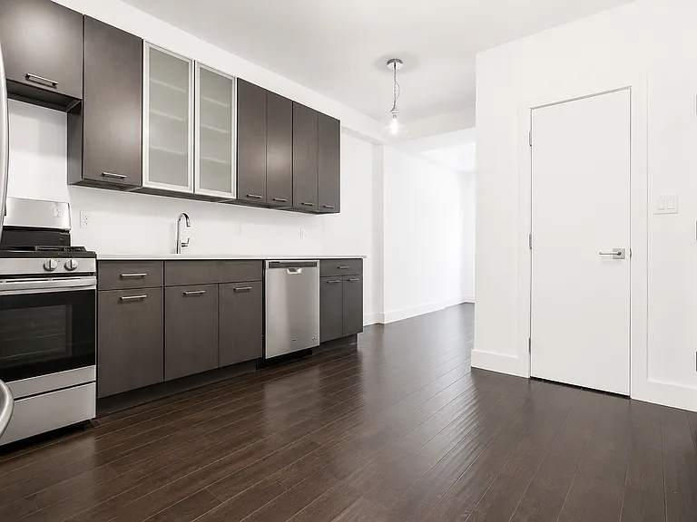 805 Quincy St #3 — Photo 6