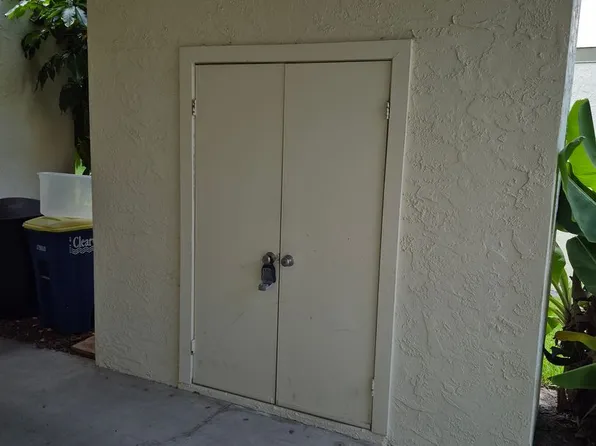 2738 Haverhill Ct, Clearwater, FL 33761