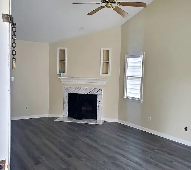 3729 Sutton Way — Photo 3