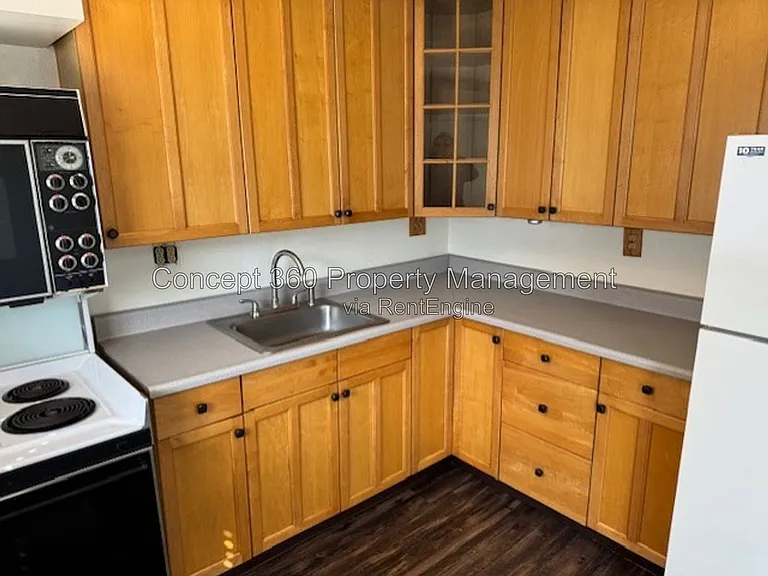 157 E Harcourt St — Photo 17