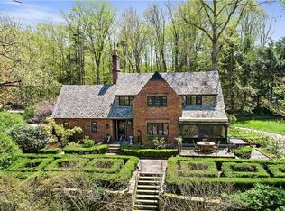 24 Old Stone Hill Rd, Pound Ridge, NY 10576
