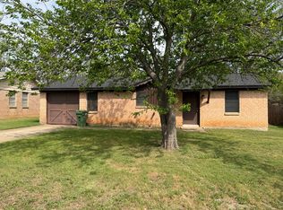 916 Wilemon Dr, Bedford, TX 76022