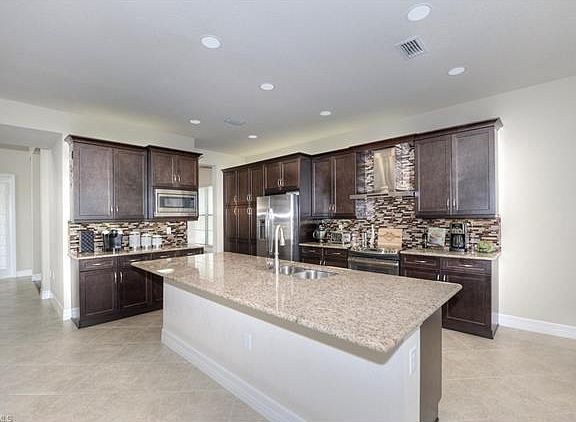 4th image of 13837 Callisto Ave