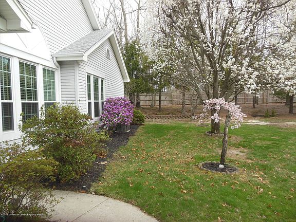 4th image of 142 Driftwood Dr