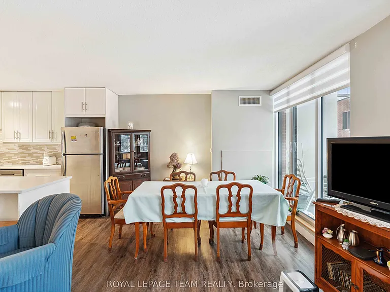 2951 Riverside Dr #306 — Photo 12