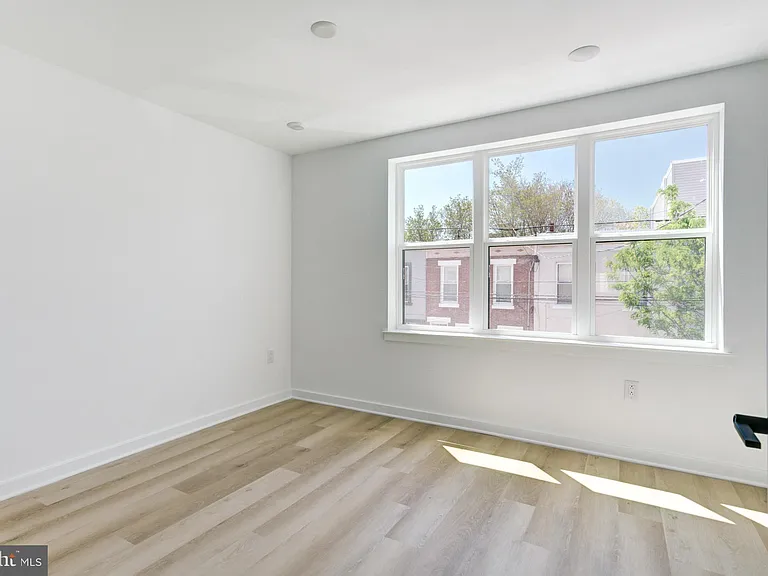 2329 Ellsworth St #2 — Photo 3
