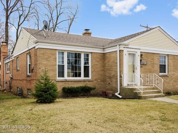 8017 Kolmar Ave, Skokie, IL 60076