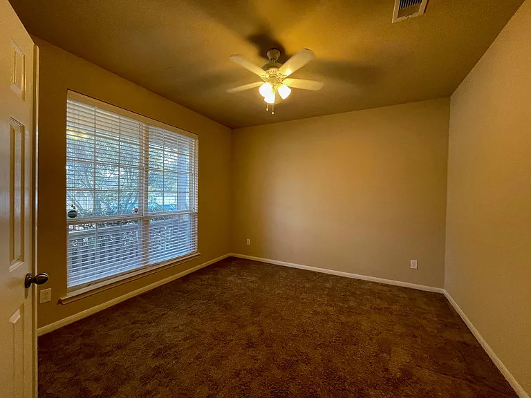 21554 Hawkspur Ridge St — Photo 4