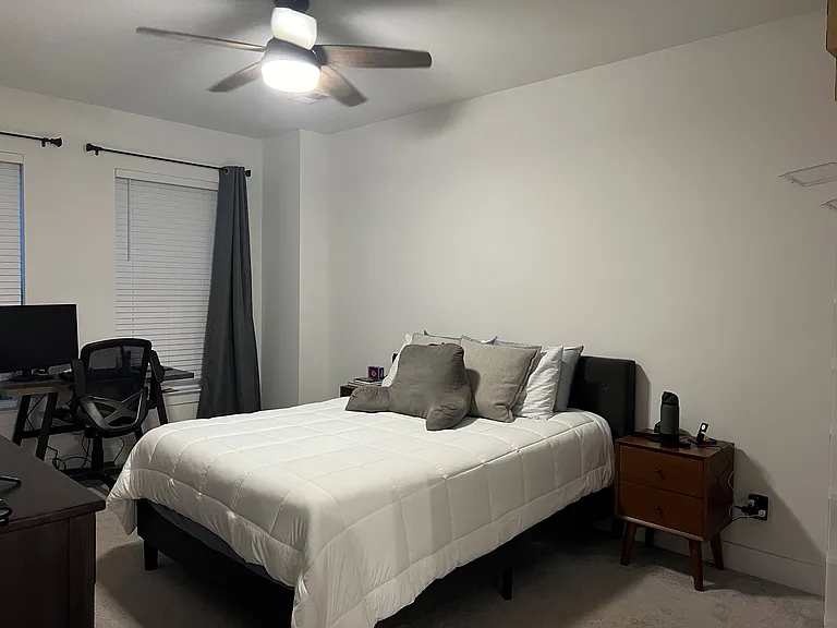 4577 Mixson Ave — Photo 10