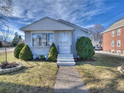 144 Home Ave, Providence, RI, 02908