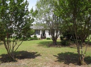 19380 York Rd, West Point, VA 23181