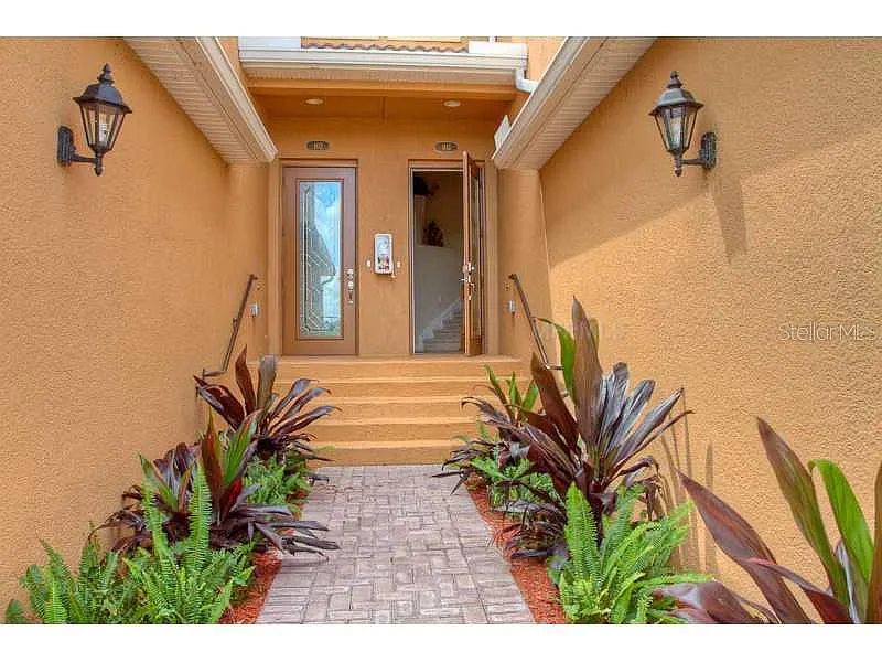 Building Photo - 7312 River Hammock Dr #103