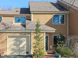 234 Tree Top Cres, Pt Chester, NY 10573