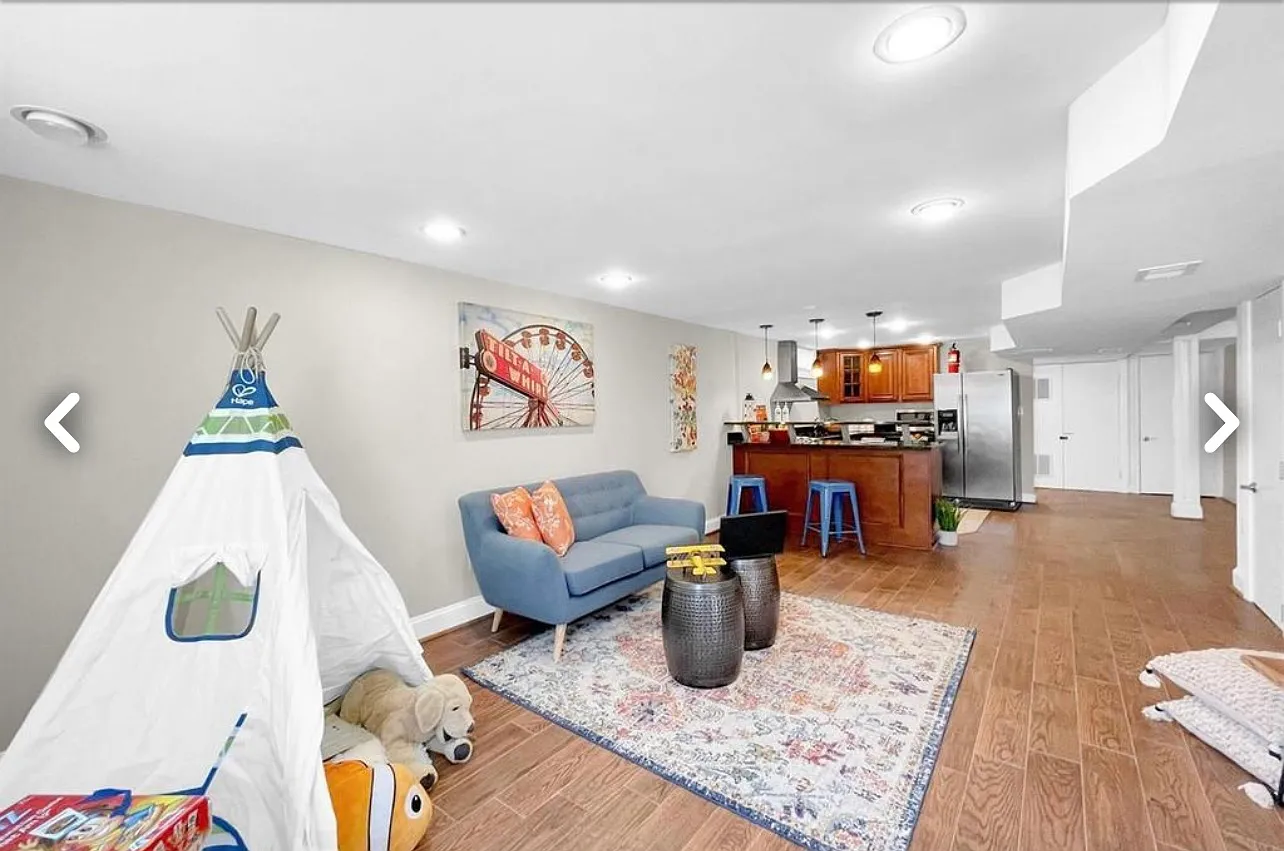 1 bed, 1040 sqft, $1,799 — Photo 4