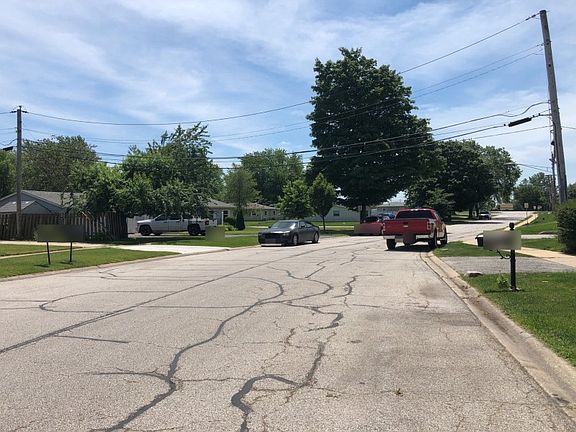 5th image of 204A Laurel Dr