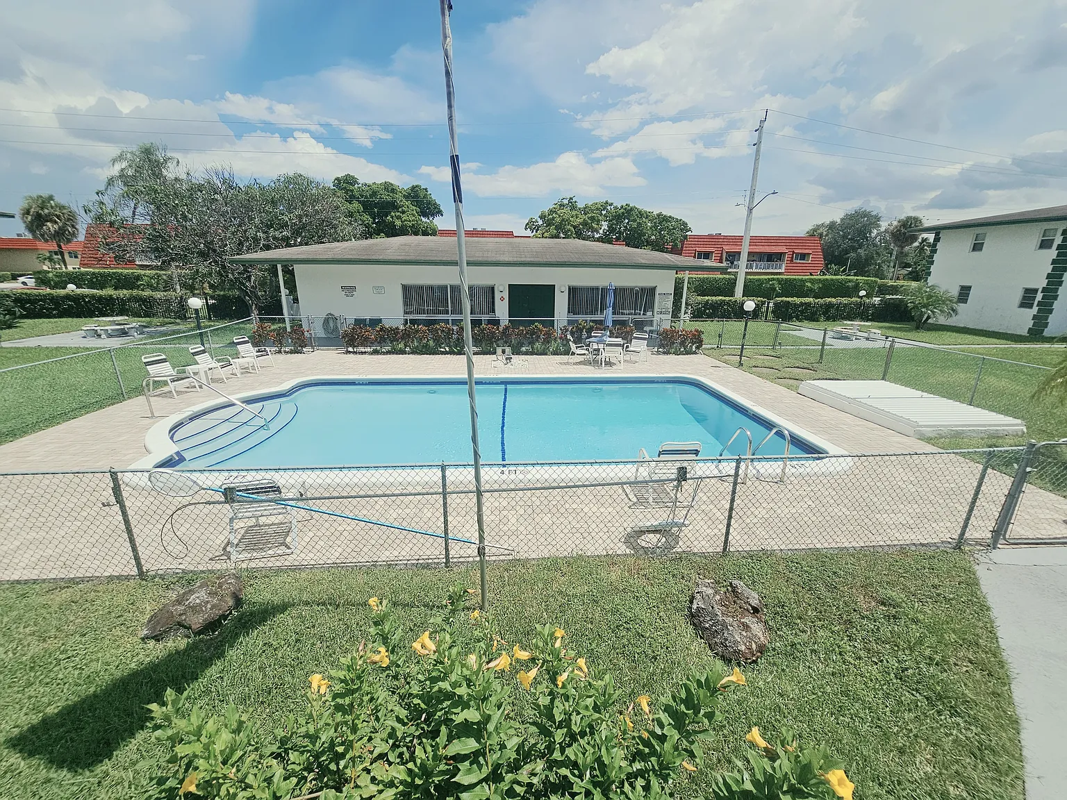2 bed, 828 sqft, $1,850 — Photo 4