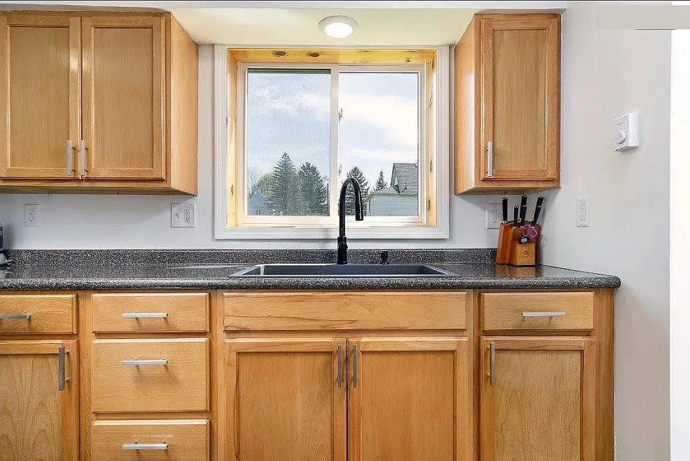2 bed, 700 sqft, $1,250 — Photo 3
