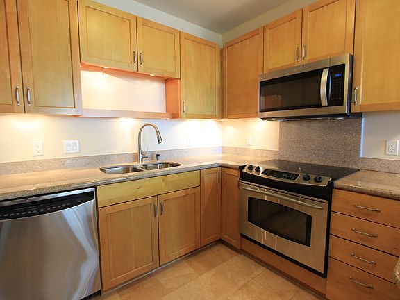 5th image of 421 Olohana St APT 1203
