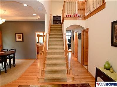 1st image of 913 Killarney Dr