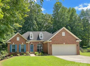 8904 Hadco Ln, Matthews, NC 28105