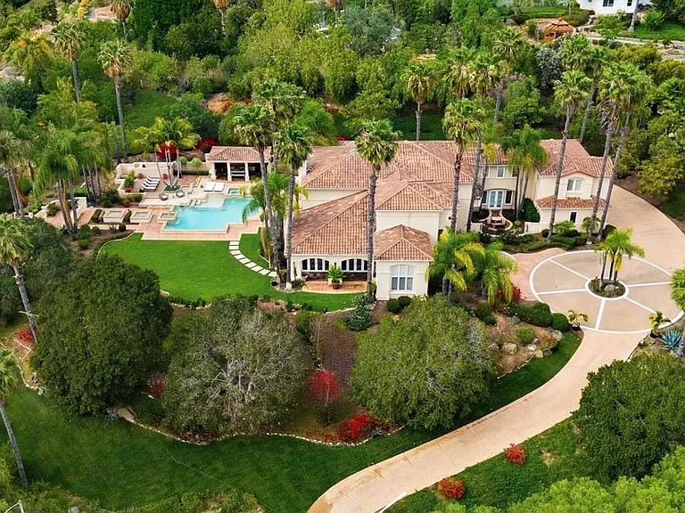 7345 Vista Rancho Ct — Photo 1