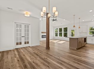 1356 Kiowa Ct, Boonville, MO 65233