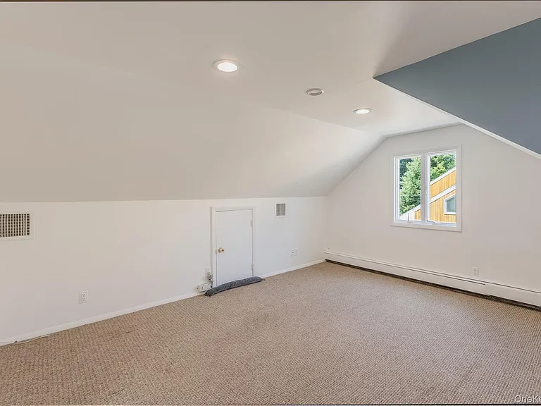 306 5th Ave — Photo 5