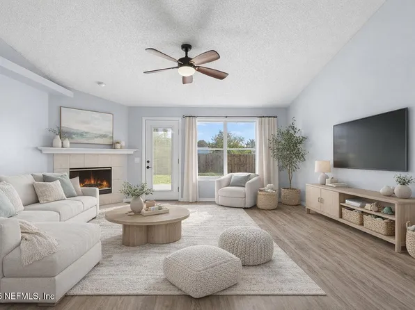 2185 KHAKI Court, Middleburg, FL 32068